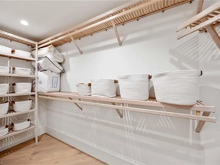 3971 Gulf Shore Blvd N #401 — Photo 28