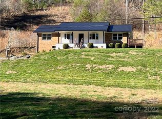 348 Patterson Branch Rd, Burnsville, NC 28714