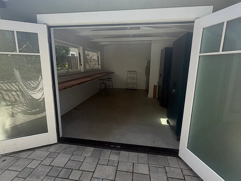 2335 Chapala St — Photo 19