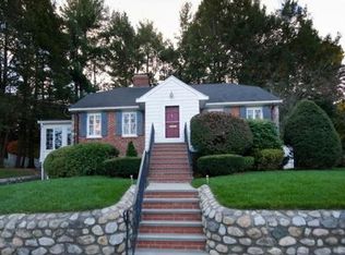 26 Taft Ave, Lexington, MA 02421