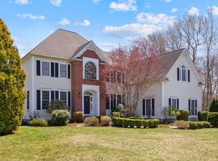 3 Oak St, Hopkinton, MA 01748