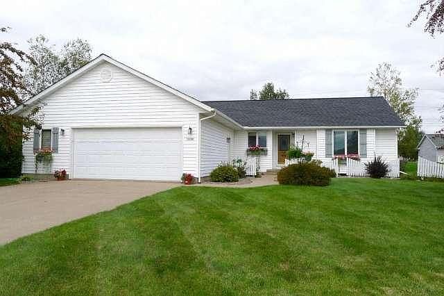 1st image of 19746 Crestwood Ln