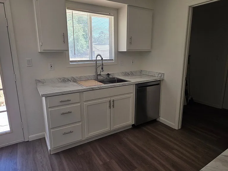 7206 S Ravenswood Way — Photo 3