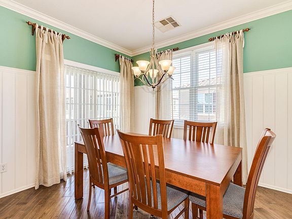 3rd image of 4727 E Red Oak Ln Unit 101
