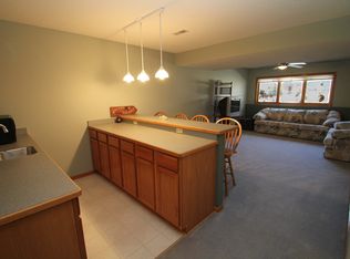 1713 Stonepine Cir, Hudson, WI 54016