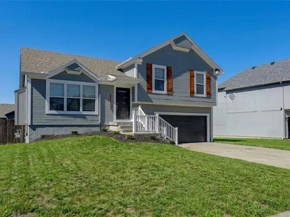 626 S Walnut St, Gardner, KS 66030