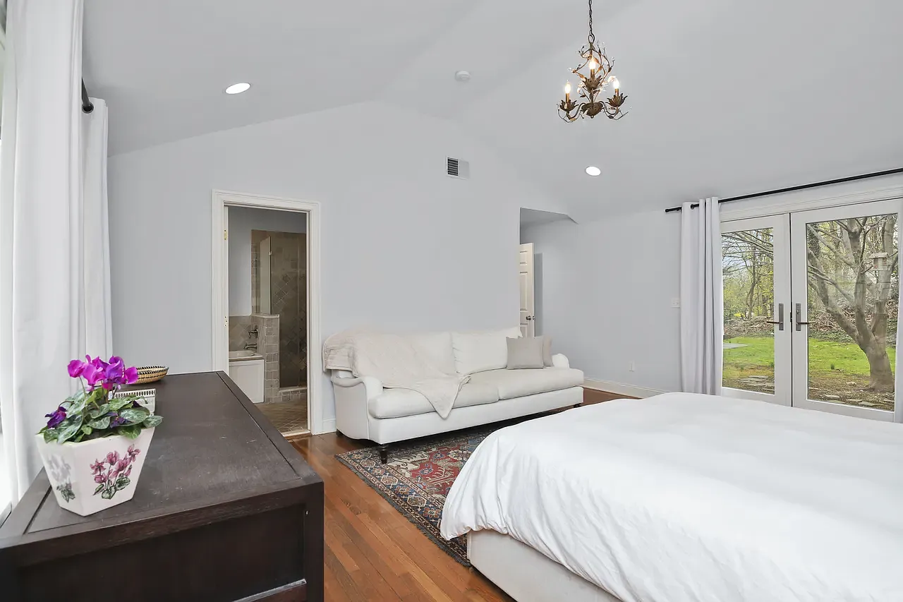 3 bed, 2776 sqft, $8,000 — Photo 4