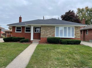 18048 Empire Ave, Eastpointe, MI 48021