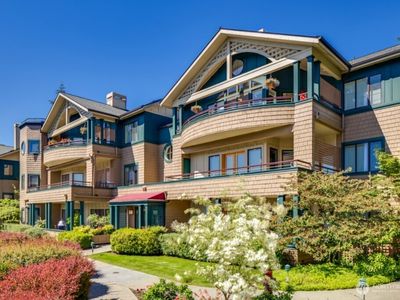 470 Wood Avenue SW #1A, Bainbridge Island, WA, 98110