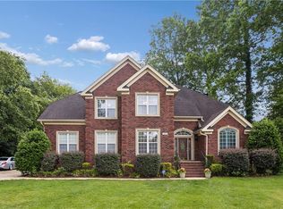 915 Shelter Rock Ln, Chesapeake, VA 23322