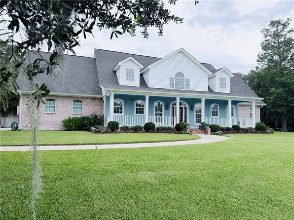 1422 Jean Lafitte Blvd, Lafitte, LA 70067