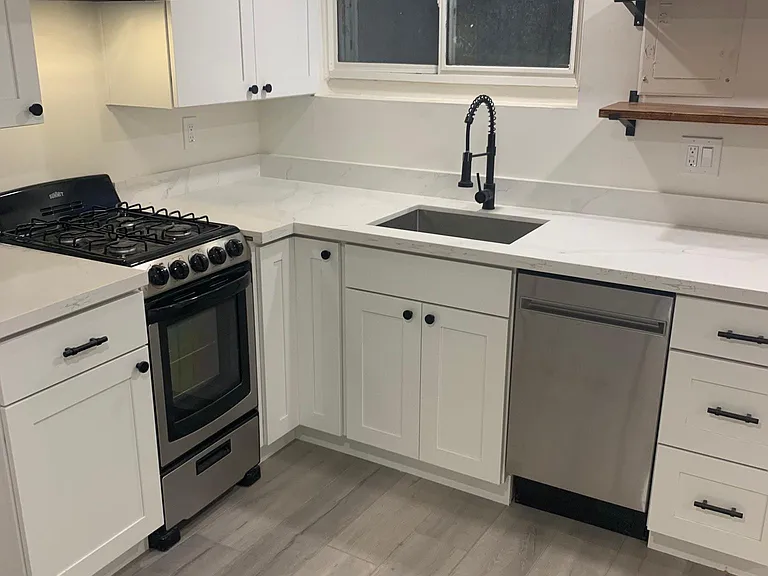 751 Broadway E #D — Photo 4
