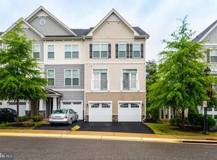 12767 Lotte Dr, Woodbridge, VA 22192