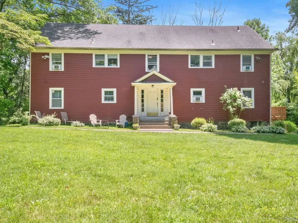 858 Pleasantville Road, Briarcliff Manor, NY 10510