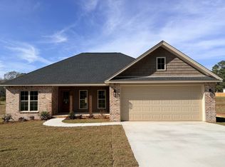 13 Bounds Rd, Sumrall, MS 39482