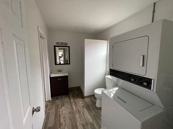 Bathroom with In-Unit Washer & Dryer