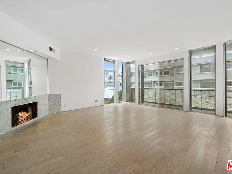 20 28th Ave #A — Photo 4