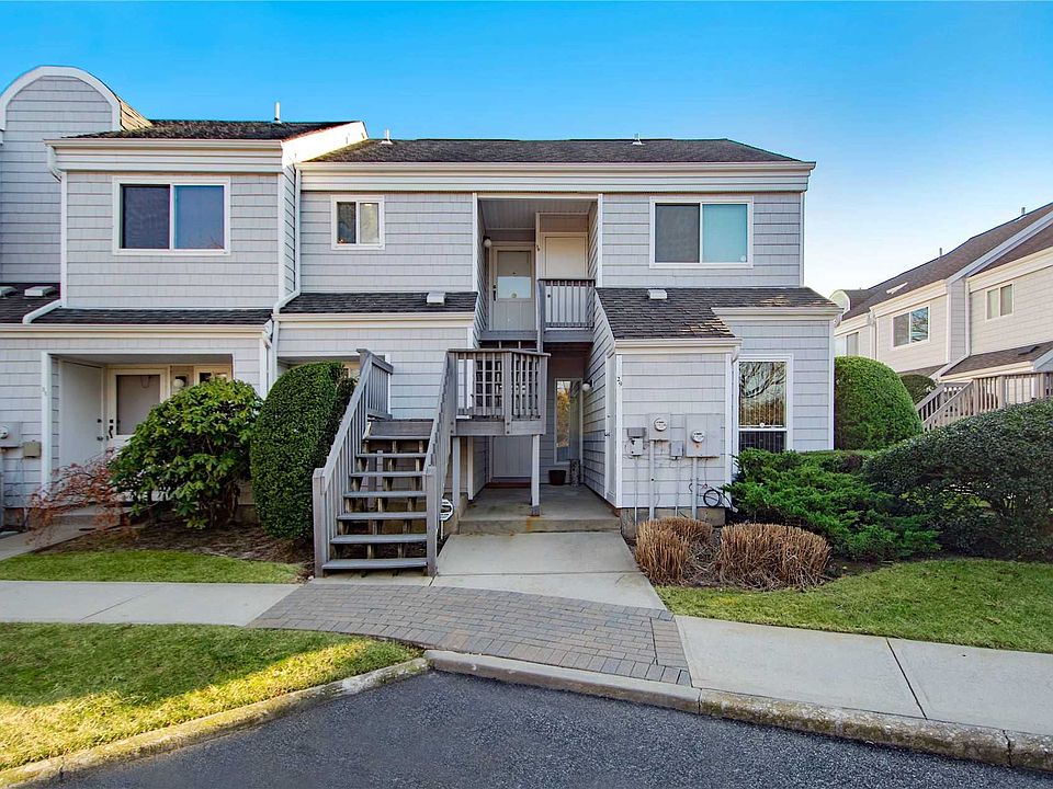 1st image of 220 Montauk Hwy #30