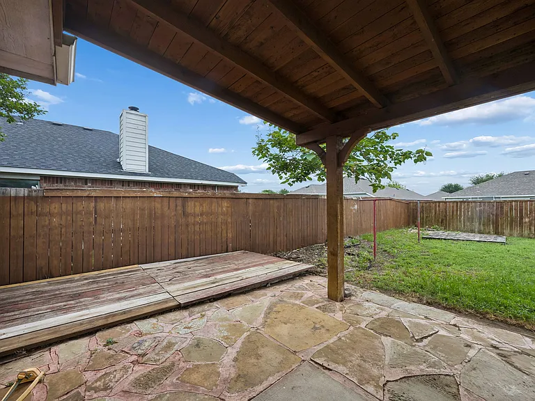 209 Meadow View Ln — Photo 6