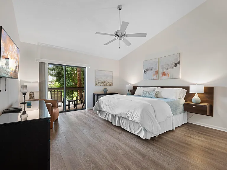 11863 Wimbledon Cir #542 — Photo 14
