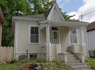 15 Cove Rd, London, ON N6J1H7