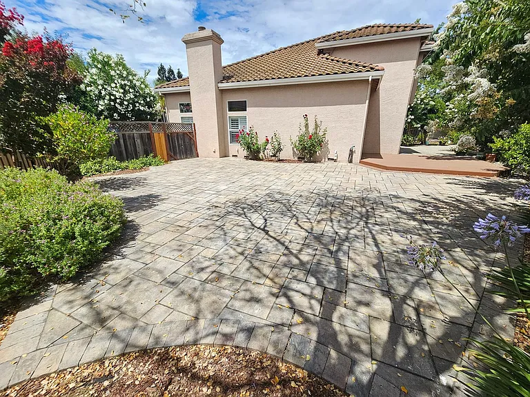 795 Avante Pl — Photo 24