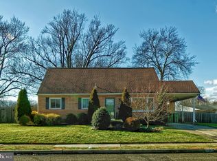 7 Devon Rd, Marlton, NJ 08053