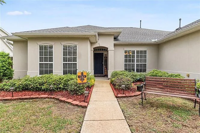329 E Silvermaple Dr — Photo 1