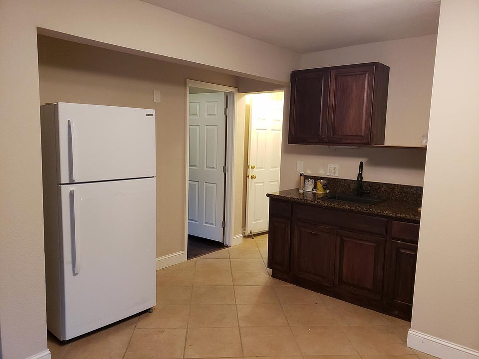 2nd image of 1221 Topper Ln #A