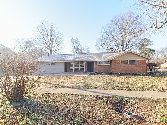 5th image of 1305 Rosemond Ave