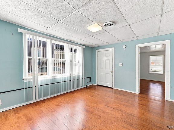 4th image of 397 East St