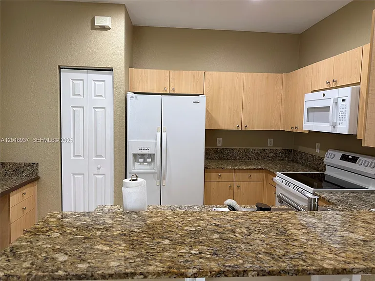 449 Silver Palm Way — Photo 14