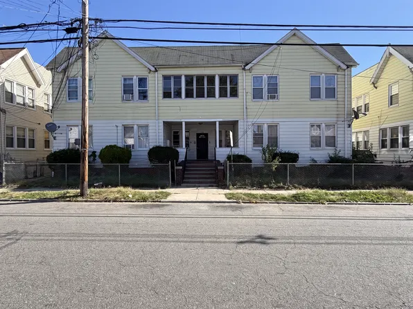 379 E 27th St #4A, Paterson, NJ 07514