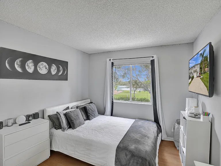 1488 SW 47th Ave — Photo 23