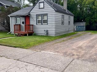 437 9th St, Cloquet, MN 55720