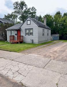 437 9th St, Cloquet, MN, 55720