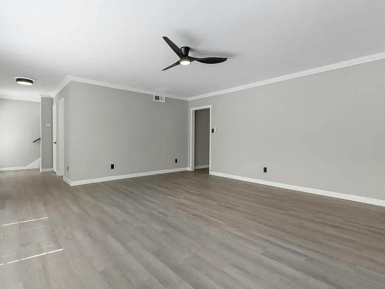 2226 Nantucket Dr — Photo 20
