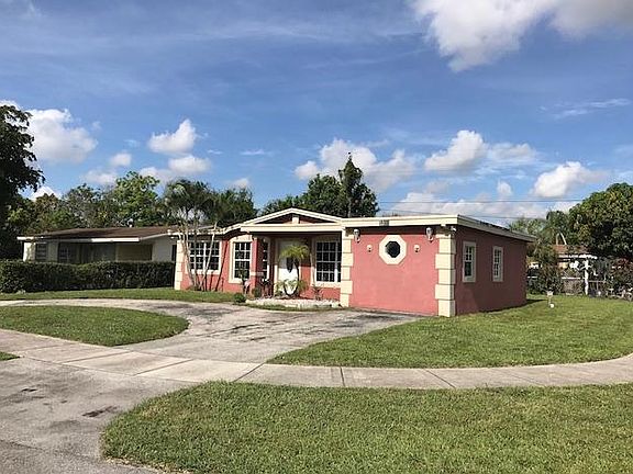 3rd image of 3360 NW 15th Pl