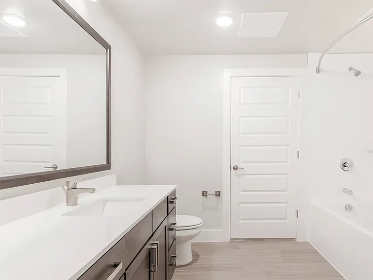 East Vue Ranch Apartments — Photo 77