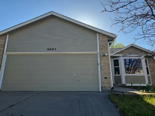 6685 Bear Tooth Dr, Colorado Springs, CO 80923