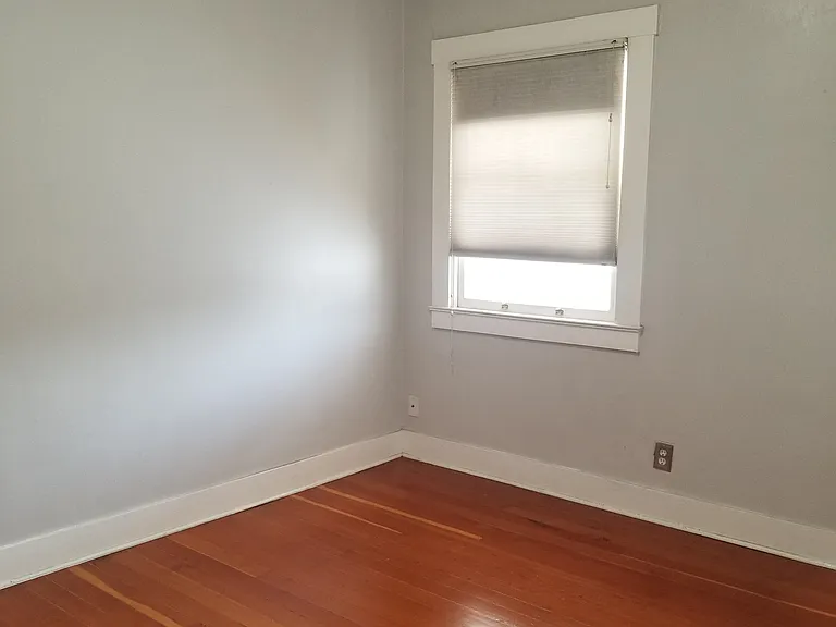 3334 J St #4 — Photo 11