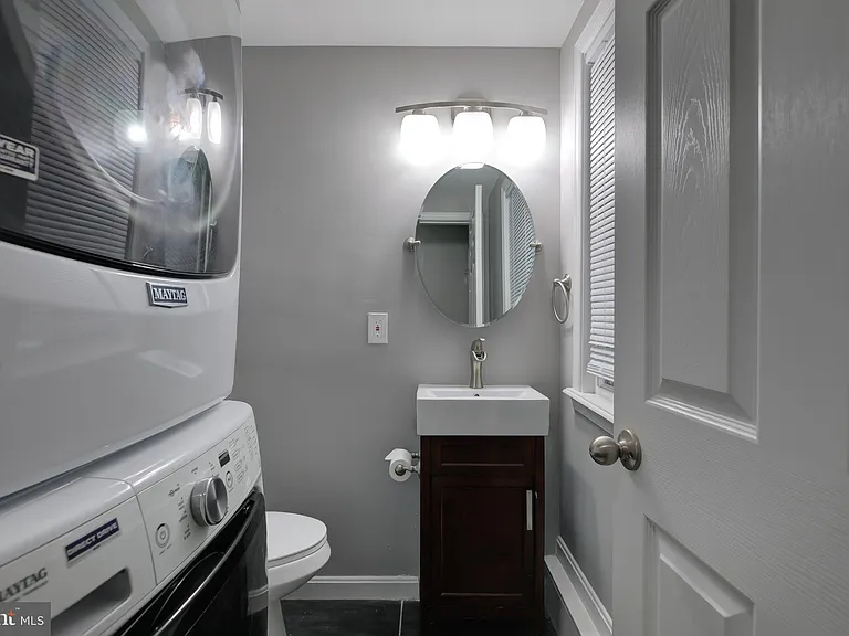 16 N Bradford St — Photo 14