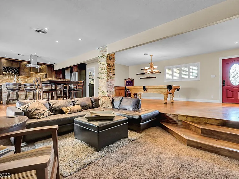 2712 W Oakey Blvd — Photo 4