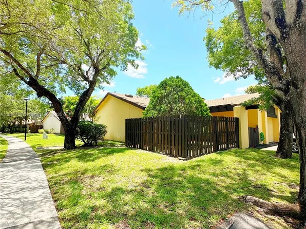 13244 SW 108th Street Cir, Miami, FL 33186