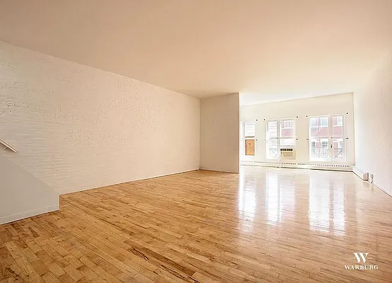 Rented by Warburg | media 18