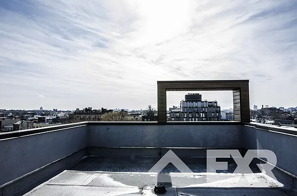 Rented by EXR | media 7