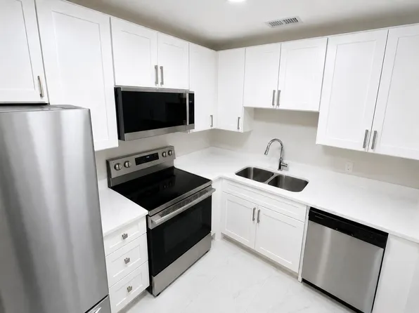 13 Lake Vista Trail #105, Port St Lucie, FL 34952