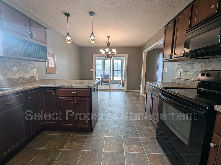 5201 Willman Ln — Photo 18