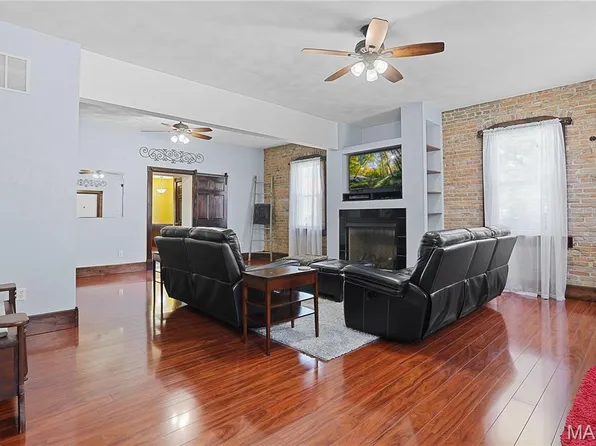 312 E Madison St, Millstadt, IL 62260