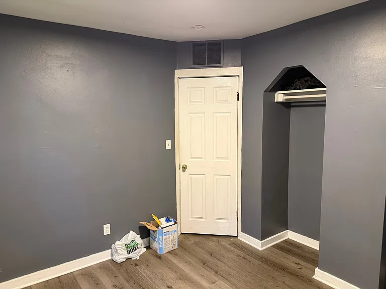 1 bed, 1.0 bath, 350 sqft, $1,000 — Photo 24